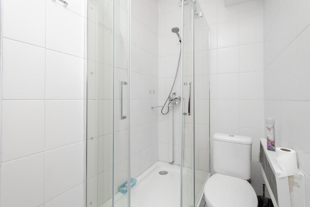Comfortable Apartment In The Golden Square. Αλμάτι Εξωτερικό φωτογραφία