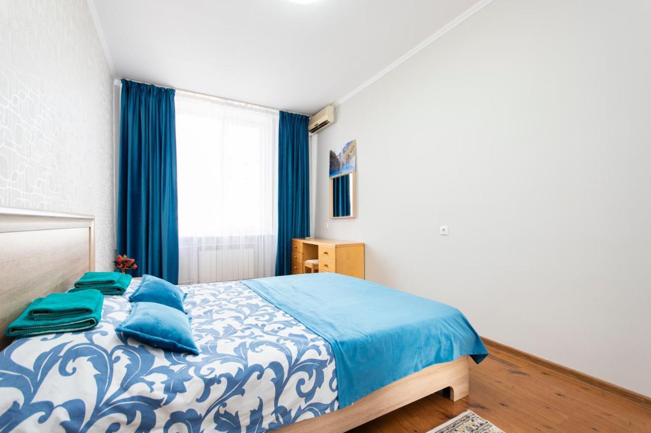 Comfortable Apartment In The Golden Square. Αλμάτι Εξωτερικό φωτογραφία