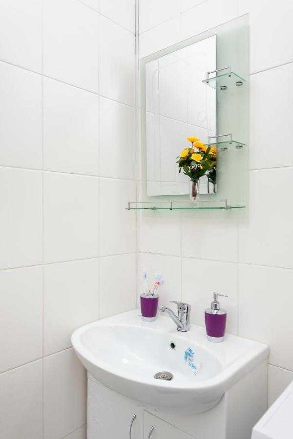 Comfortable Apartment In The Golden Square. Αλμάτι Εξωτερικό φωτογραφία